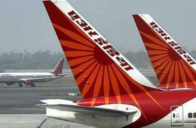 Airplane standing on the ground, with an average loss of Rs 30 lakh per day | नागपुरात विमाने जागेवर उभी,दरदिवशी सरासरी ३० लाख रुपयांचे नुकसान