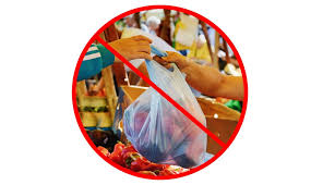 Plastic bags are found; Ten thousand penalties | प्लास्टिक पिशव्यांचा साठा आढळला; मनपाने ठोठावला दहा हजारांचा दंड! Plastic bags are found; Ten thousand penalties | प्लास्टिक पिशव्यांचा साठा आढळला; मनपाने ठोठावला दहा हजारांचा दंड!