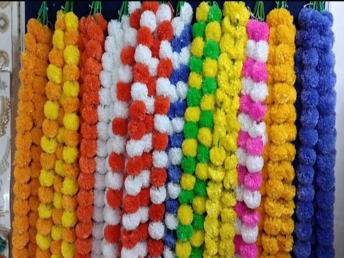 High Court favors ban on use and sale of plastic flowers | प्लास्टीकच्या फुलांचा वापर आणि विक्रीवर बंदीस उच्च न्यायालय अनुकूल High Court favors ban on use and sale of plastic flowers | प्लास्टीकच्या फुलांचा वापर आणि विक्रीवर बंदीस उच्च न्यायालय अनुकूल
