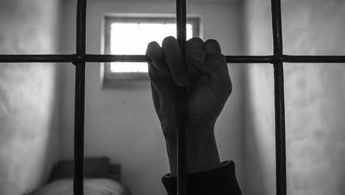 Son and Mother get police custody for killing Mangesh Yadav | मंगेश यादवची हत्या करणाऱ्या माय-लेकास पोलीस कोठडी Son and Mother get police custody for killing Mangesh Yadav | मंगेश यादवची हत्या करणाऱ्या माय-लेकास पोलीस कोठडी