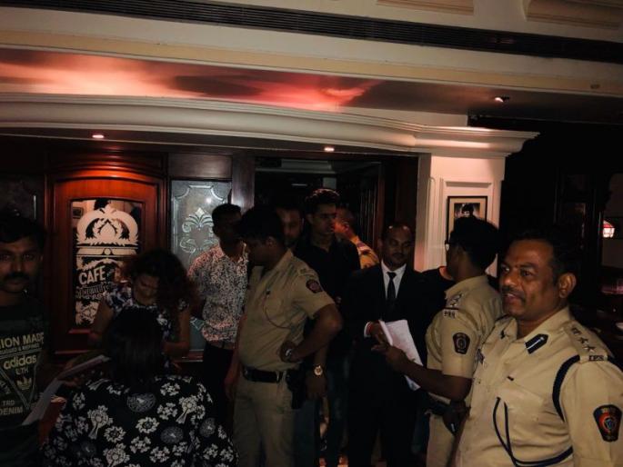 Ain midnight police raided the police, along with the girls and many others | ऐन मध्यरात्री पोलिसांचा पबवर छापा, तरुणींसह अनेकजण ताब्यात Ain midnight police raided the police, along with the girls and many others | ऐन मध्यरात्री पोलिसांचा पबवर छापा, तरुणींसह अनेकजण ताब्यात