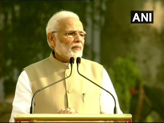 pm modi gets emotional while paying tribute to martyrs on national police memorial event | Police Commemoration Day : शहिदांच्या शौर्याच्या आठवणीने पंतप्रधान मोदी झाले भावूक  pm modi gets emotional while paying tribute to martyrs on national police memorial event | Police Commemoration Day : शहिदांच्या शौर्याच्या आठवणीने पंतप्रधान मोदी झाले भावूक