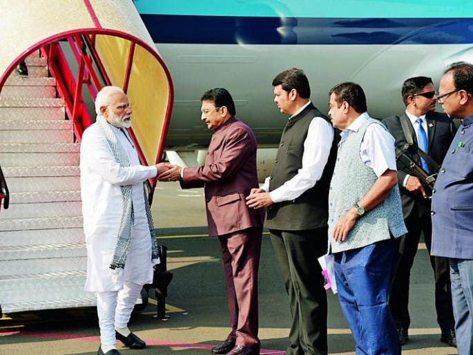 Prime Minister Modi at the airport twice | पंतप्रधान मोदी दोनदा नागपूर विमानतळावर Prime Minister Modi at the airport twice | पंतप्रधान मोदी दोनदा नागपूर विमानतळावर