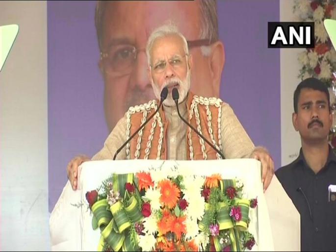 PM Modi rolls out Ayushman Bharat scheme, inaugurates first health centre | आयुष्यमान भारत योजनेचा शुभारंभ, पंतप्रधान नरेंद्र मोदी यांनी केले पहिल्या आरोग्य केंद्राचे उद्घाटन PM Modi rolls out Ayushman Bharat scheme, inaugurates first health centre | आयुष्यमान भारत योजनेचा शुभारंभ, पंतप्रधान नरेंद्र मोदी यांनी केले पहिल्या आरोग्य केंद्राचे उद्घाटन