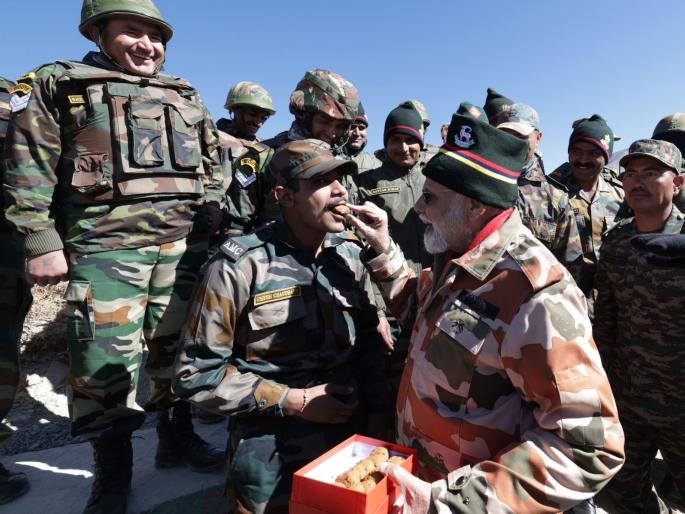 pm narendra modi celebrated diwali in lepcha himachal pradesh with brave security force | “संकल्पही आपला अन् संसाधनेही, जवानांमुळे देश सुरक्षित”; PM मोदींनी सीमेवर साजरी केली दिवाळी pm narendra modi celebrated diwali in lepcha himachal pradesh with brave security force | “संकल्पही आपला अन् संसाधनेही, जवानांमुळे देश सुरक्षित”; PM मोदींनी सीमेवर साजरी केली दिवाळी