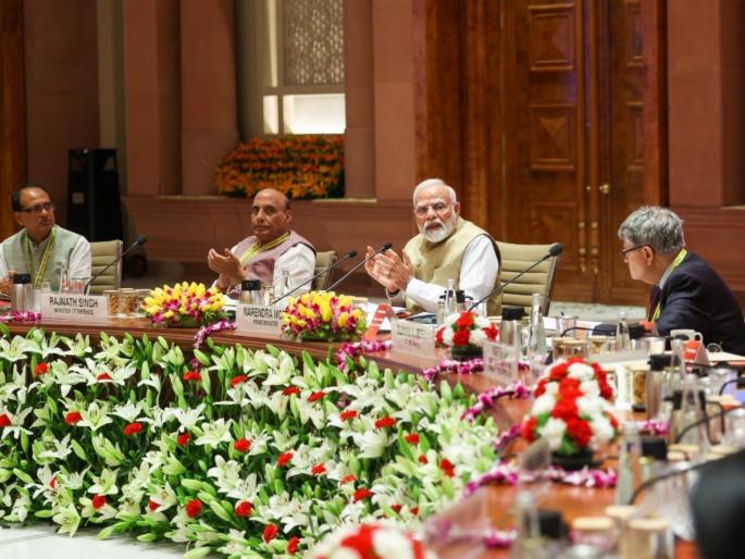 nothing is impossible if the centre and states work like team india pm narendra modi appeals | केंद्र अन् राज्यांनी ‘टीम इंडिया’प्रमाणे काम केल्यास काहीही अशक्य नाही; PM मोदी यांचे आवाहन nothing is impossible if the centre and states work like team india pm narendra modi appeals | केंद्र अन् राज्यांनी ‘टीम इंडिया’प्रमाणे काम केल्यास काहीही अशक्य नाही; PM मोदी यांचे आवाहन
