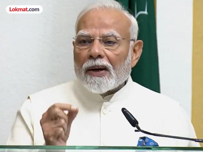 PM Modi addressed the Parliament of Namibia mentioned the Constitution of India | "ज्यांच्याकडे काहीच नाही, त्यांच्याकडे संविधानाची गॅरंटी आहे"; नामिबियात PM मोदींच्या भाषणाला स्टँडिंग ओव्हेशन
