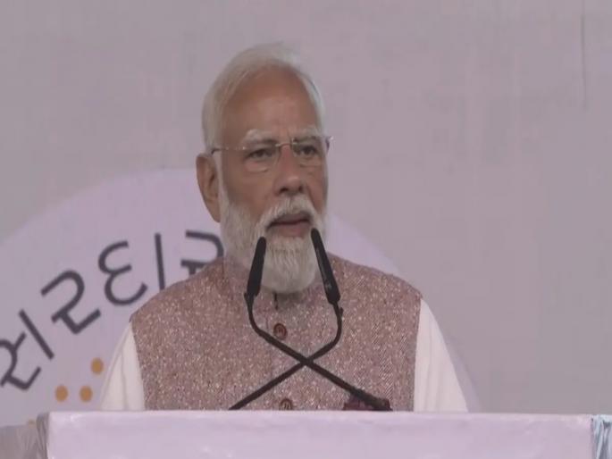 PM Modi Recommends Online Classes and Wed in India to Strengthen Economy | "इंधन वाचवा, वर्क फ्रॉम होम द्या", शाळांपासून लग्नापर्यंत, PM मोदींचे देशाला दुसऱ्यांदा सतर्कतेचे आवाहन PM Modi Recommends Online Classes and Wed in India to Strengthen Economy | "इंधन वाचवा, वर्क फ्रॉम होम द्या", शाळांपासून लग्नापर्यंत, PM मोदींचे देशाला दुसऱ्यांदा सतर्कतेचे आवाहन