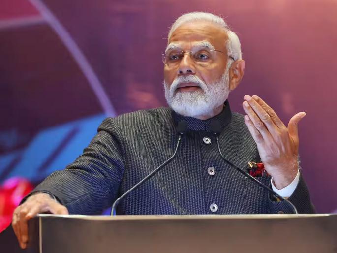 PM appreciates Maharashtra's efforts; praises development of Naxal-affected areas | महाराष्ट्राच्या प्रयत्नांचे पंतप्रधानांकडून कौतुक; नक्षलग्रस्त भागांच्या विकासासाठी प्रशंसा PM appreciates Maharashtra's efforts; praises development of Naxal-affected areas | महाराष्ट्राच्या प्रयत्नांचे पंतप्रधानांकडून कौतुक; नक्षलग्रस्त भागांच्या विकासासाठी प्रशंसा