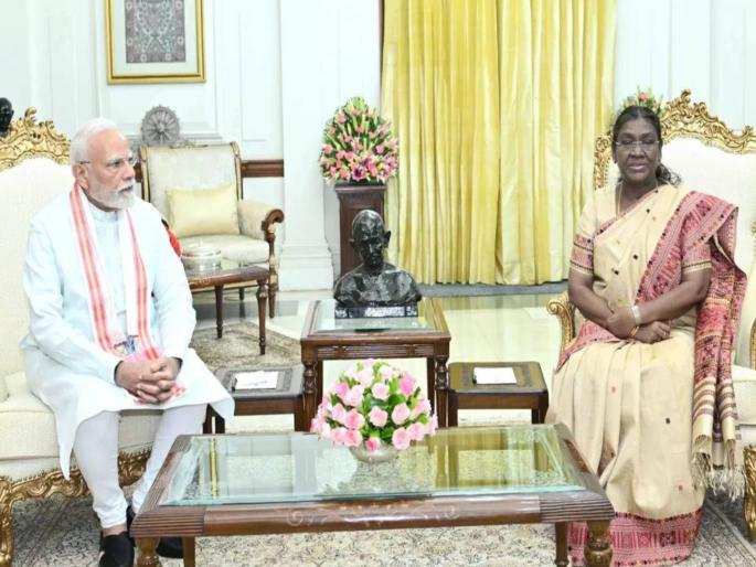 Prime Minister narendra Modi suddenly arrived to meet President Draupadi Murmu; What is the reason for the meeting? | राष्ट्रपती द्रौपदी मुर्मू यांना भेटण्यासाठी अचानक पोहोचले पंतप्रधान मोदी; भेटीचे कारण काय ?