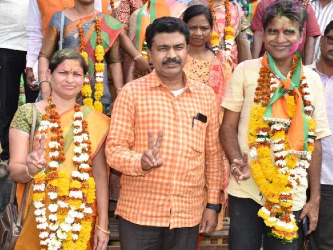 bjp wins over Pombhurna nagar panchayat | पोंभुर्णाच्या व्हाइट हाउसवर ‘कमळ’ फुलले; नगराध्यक्षपदी सुलभा पिपरे bjp wins over Pombhurna nagar panchayat | पोंभुर्णाच्या व्हाइट हाउसवर ‘कमळ’ फुलले; नगराध्यक्षपदी सुलभा पिपरे