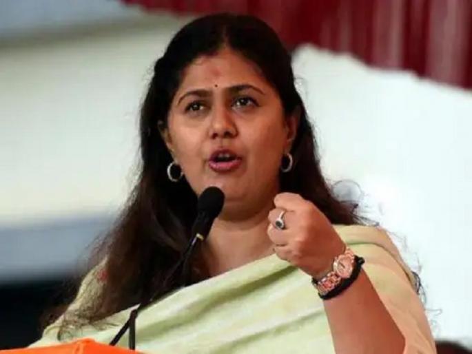 Pankaja Munde should join Shiv Sena, she will be honored, says gulabrao patil | 'पंकजा मुंडेंनी शिवसेनेत यावं, त्यांचा सन्मानच होईल'; शिवसेना नेत्याचं पंकजांना आवाहन Pankaja Munde should join Shiv Sena, she will be honored, says gulabrao patil | 'पंकजा मुंडेंनी शिवसेनेत यावं, त्यांचा सन्मानच होईल'; शिवसेना नेत्याचं पंकजांना आवाहन