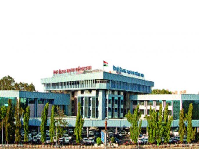 A total of 16 visits, one crore rupees of power, stop the tax evasion | सत्ताधाऱ्यांचे दीड वर्षात १६ दौरे, कराच्या पैशांची उधळपट्टी थांबवा A total of 16 visits, one crore rupees of power, stop the tax evasion | सत्ताधाऱ्यांचे दीड वर्षात १६ दौरे, कराच्या पैशांची उधळपट्टी थांबवा