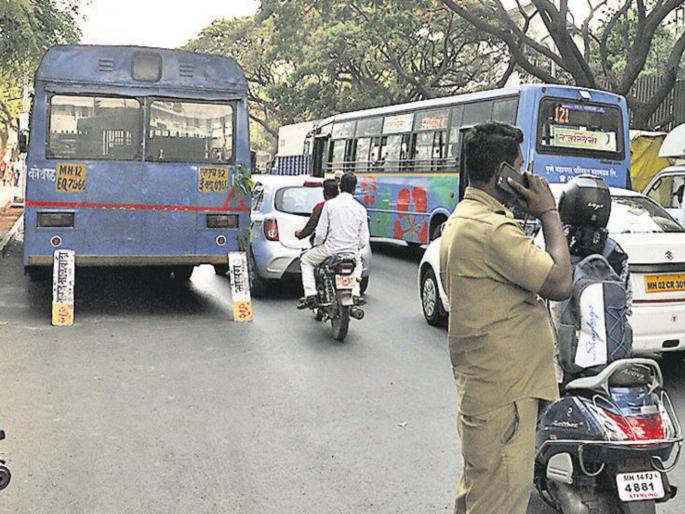 if buses break down on the way five thousand fine will charge | रस्त्यात बस बंद पडली तर हाेऊ शकताे पाच हजाराचा दंड if buses break down on the way five thousand fine will charge | रस्त्यात बस बंद पडली तर हाेऊ शकताे पाच हजाराचा दंड