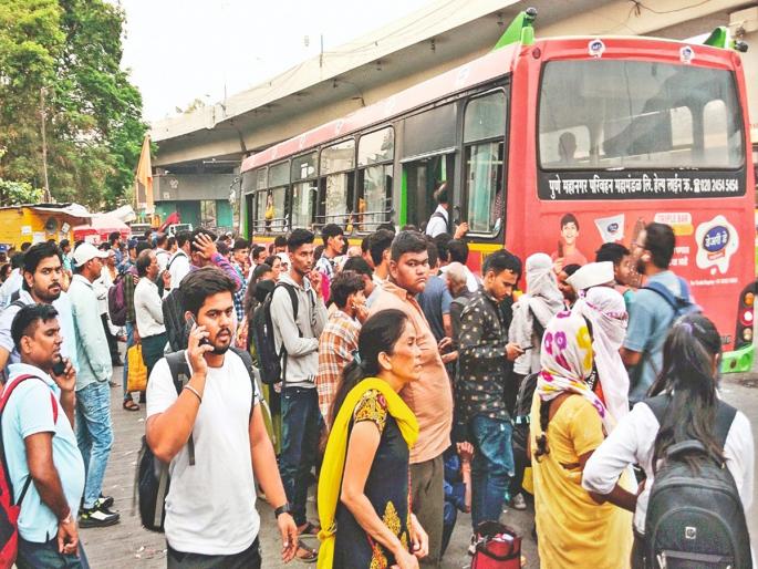 lok sabha election 2024 pmpml pune murlidhar mohol ravindra dhangekar supriya sule sunetra pawar | "कधीही न भेटणारे निवडणूक आली म्हणून भेटताहेत..." लोकसभेबाबत मंथन थेट पीएमपीमधून lok sabha election 2024 pmpml pune murlidhar mohol ravindra dhangekar supriya sule sunetra pawar | "कधीही न भेटणारे निवडणूक आली म्हणून भेटताहेत..." लोकसभेबाबत मंथन थेट पीएमपीमधून