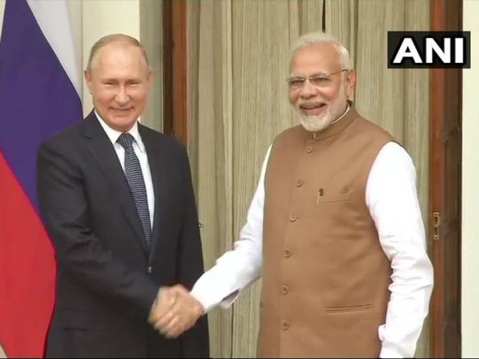 Deal for five Russian S-400 Triumf missile shield systems has been signed by India | भारताला मिळणार एस-400 मिसाईल डिफेन्स सिस्टिम; मोदी-पुतिन भेटीमध्ये करारावर शिक्कामोर्तब Deal for five Russian S-400 Triumf missile shield systems has been signed by India | भारताला मिळणार एस-400 मिसाईल डिफेन्स सिस्टिम; मोदी-पुतिन भेटीमध्ये करारावर शिक्कामोर्तब