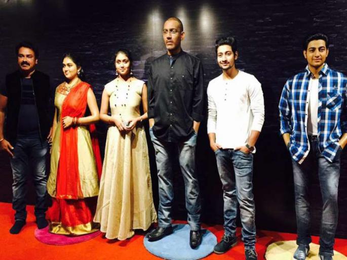 Workers did theft in the Wax Museum | वॅक्स म्युझिअममध्ये कामगारांनी केली चोरी Workers did theft in the Wax Museum | वॅक्स म्युझिअममध्ये कामगारांनी केली चोरी