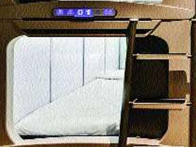 'Pod Hotels' to be set at the Mumbai Central station | मुंबई सेंट्रल स्थानकावर उभारणार ‘पॉड’ हॉटेल 'Pod Hotels' to be set at the Mumbai Central station | मुंबई सेंट्रल स्थानकावर उभारणार ‘पॉड’ हॉटेल