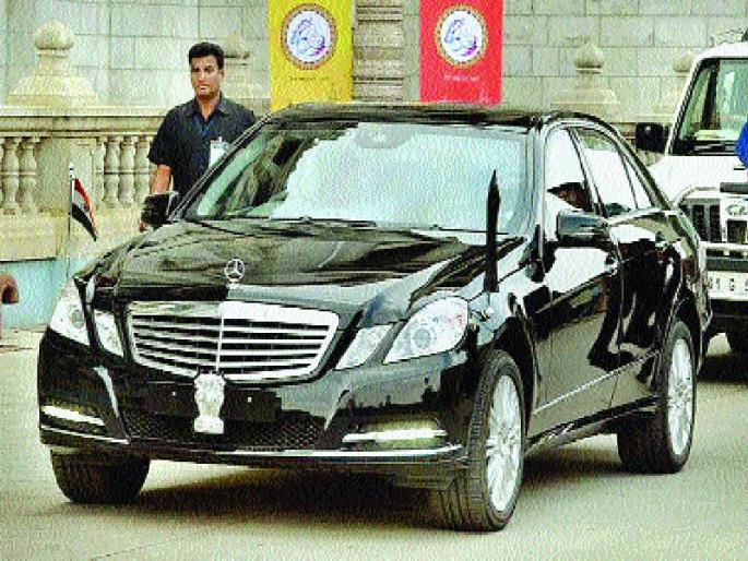 President's trains will now have a plate of the plate! Motor Vehicles Actual Implementation | राष्ट्रपतींच्या गाड्यांनाही आता लागेल नंबर प्लेट! मोटार वाहन कायद्याची समान अंमलबजावणी