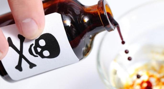 By poison tension in young Thane | विष प्राशन करून तरुण ठाण्यात