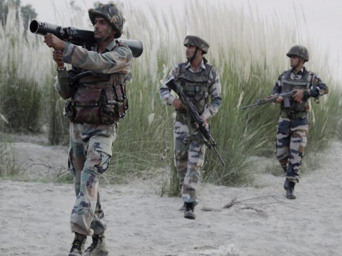 no firing across the LOC today clarifies Indian Army on pinpoint surgical strike in pok | LOC News : एलओसीवर कोणताही गोळीबार नाही; 'पिन पॉईंट स्ट्राईक'च्या चर्चेवर लष्कराचं स्पष्टीकरण no firing across the LOC today clarifies Indian Army on pinpoint surgical strike in pok | LOC News : एलओसीवर कोणताही गोळीबार नाही; 'पिन पॉईंट स्ट्राईक'च्या चर्चेवर लष्कराचं स्पष्टीकरण