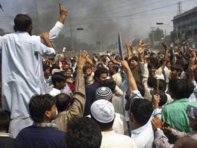 Gunned down Pakistan; Save us, citizens of PoK plead to India | पाकिस्तानला बंदुकीने हाकला; आम्हाला वाचवा, पीओकेतील नागरिकांची भारताकडे याचना