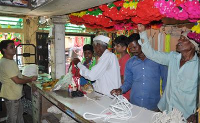 Due to drought this year | यंदाच्या पोळ्यावर दुष्काळाचे सावट