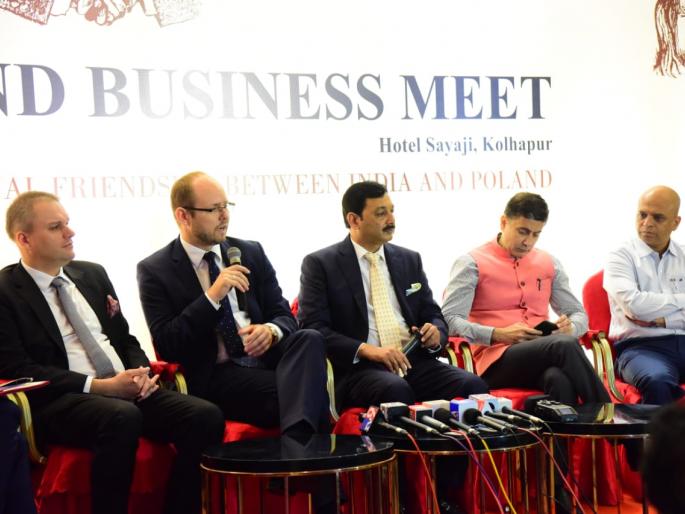 Promotion of business relations with Poland, Kolhapur | पुणे किंवा मुंबई ते वॉर्सा विमान सेवा सुरु होणार Promotion of business relations with Poland, Kolhapur | पुणे किंवा मुंबई ते वॉर्सा विमान सेवा सुरु होणार