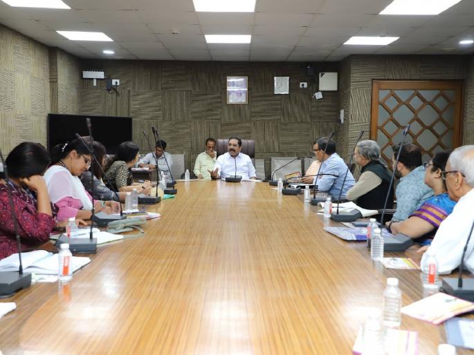 Voter awareness campaign also during the New Year Swagat Yatra; Appeal to new voters to vote | नववर्ष स्वागत यात्रेत देखील मतदार जागृती मोहीम; नवीन मतदारांना मतदान करण्याचे करणार आवाहन Voter awareness campaign also during the New Year Swagat Yatra; Appeal to new voters to vote | नववर्ष स्वागत यात्रेत देखील मतदार जागृती मोहीम; नवीन मतदारांना मतदान करण्याचे करणार आवाहन