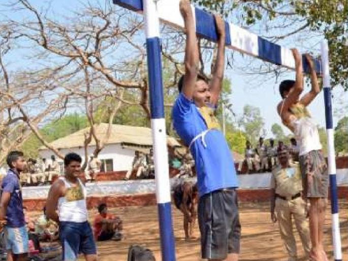 two candidates gave bogus certificate In Sindhudurg police recruitment | पोलिस भरतीसाठी चक्क बनावट दाखले, बीड, लातूर जिल्ह्यांतील दोघांवर गुन्हे दाखल; सिंधुदुर्गातील घटनेने खळबळ