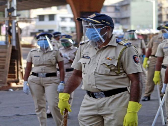 Exclude senior police from compulsory security service on Corona background | वरिष्ठ पोलीस कर्मचाऱ्यांना कोरोनाच्या पार्श्वभूमीवर सक्तीच्या बंदोबस्त सेवेतून वगळा Exclude senior police from compulsory security service on Corona background | वरिष्ठ पोलीस कर्मचाऱ्यांना कोरोनाच्या पार्श्वभूमीवर सक्तीच्या बंदोबस्त सेवेतून वगळा