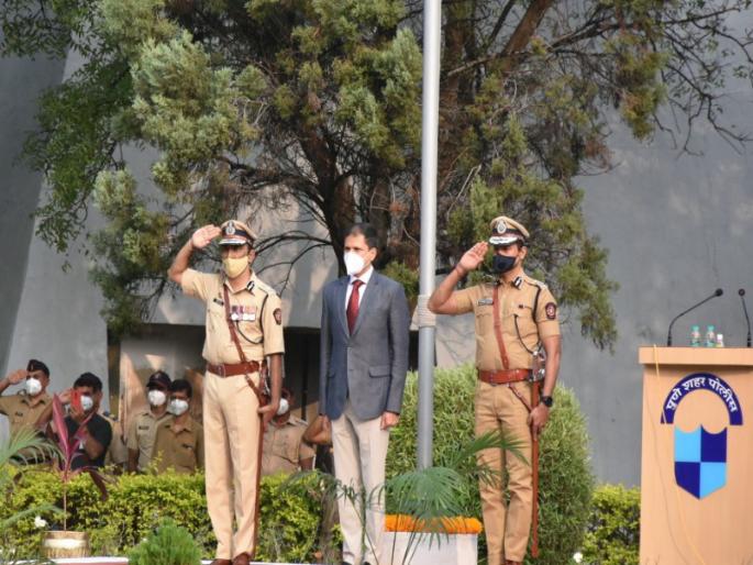 Salute to the martyrs on the occasion of Police Memorial Day in Pune | Police Commemoration Day : पुण्यात पोलीस स्मृतिदिनानिमित्त हुतात्म्यांना संचलनाद्वारे मानवंदना