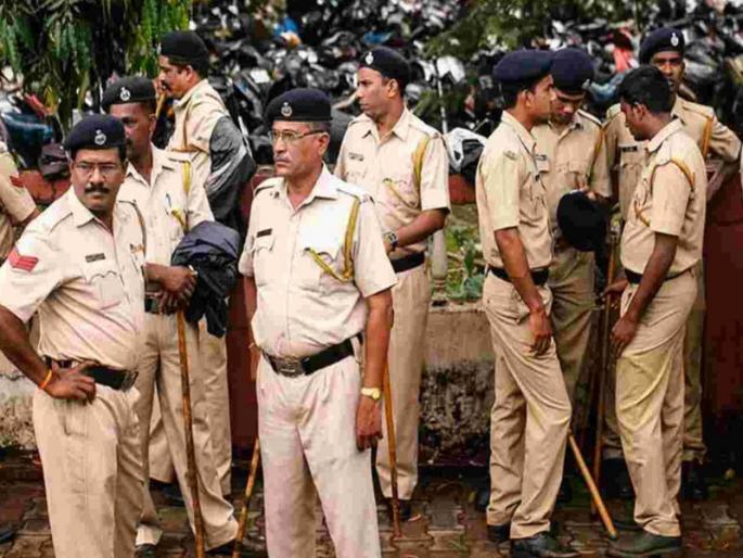 Two and a half thousand policemen deployed in Pimpri for security on the occasion of Eid-e-Milad | Eid e milad: ईद-ए-मिलादनिमित्त बंदोबस्तासाठी पिंपरीत अडीच हजार पोलिसांचा फौजफाटा Two and a half thousand policemen deployed in Pimpri for security on the occasion of Eid-e-Milad | Eid e milad: ईद-ए-मिलादनिमित्त बंदोबस्तासाठी पिंपरीत अडीच हजार पोलिसांचा फौजफाटा