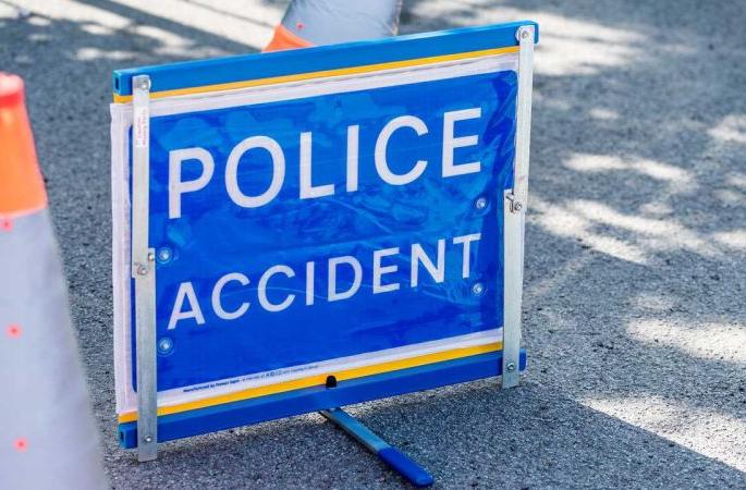 Terrible accident near Jalgaon; All three, including the son of an MLA from Melghat, survived | जळगावजवळ भीषण अपघात; मेळघाटच्या आमदार पुत्रासह तिघेही बचावले Terrible accident near Jalgaon; All three, including the son of an MLA from Melghat, survived | जळगावजवळ भीषण अपघात; मेळघाटच्या आमदार पुत्रासह तिघेही बचावले