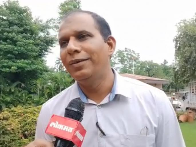 Strict salute! Police Head Constable Irfan Khan holds a doctorate, the highest degree secure in Urdu subject | कडक सॅल्यूट! पोलीस कॉन्स्टेबल झाले डॉक्टर, उर्दूत विषयात घेतली सर्वोच्च पीएचडी पदवी Strict salute! Police Head Constable Irfan Khan holds a doctorate, the highest degree secure in Urdu subject | कडक सॅल्यूट! पोलीस कॉन्स्टेबल झाले डॉक्टर, उर्दूत विषयात घेतली सर्वोच्च पीएचडी पदवी