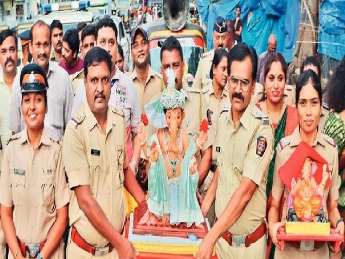 ganesh mahotsav 2024 heavy security of 15 thousand policemen in mumbai precautions in the wake of ganeshotsav | मुंबईमध्ये १५ हजार पोलिसांचा तगडा बंदोबस्त; गणेशोत्सवाच्या पार्श्वभूमीवर खबरदारी ganesh mahotsav 2024 heavy security of 15 thousand policemen in mumbai precautions in the wake of ganeshotsav | मुंबईमध्ये १५ हजार पोलिसांचा तगडा बंदोबस्त; गणेशोत्सवाच्या पार्श्वभूमीवर खबरदारी