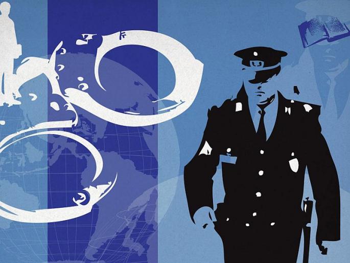 Fifty-four thousand criminals from five districts were adopted by the police | पाच जिल्ह्यांतील पावणेचार हजार गुन्हेगार पोलिसांकडून दत्तक Fifty-four thousand criminals from five districts were adopted by the police | पाच जिल्ह्यांतील पावणेचार हजार गुन्हेगार पोलिसांकडून दत्तक