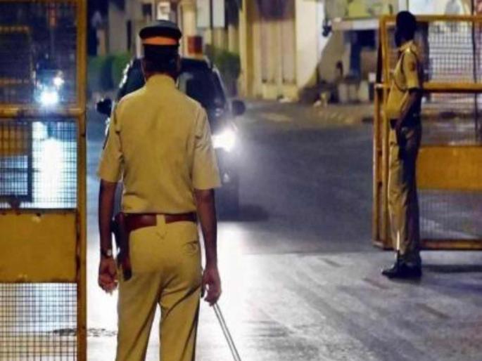 Policeman head smashed during Christmas celebrations in Malad | ख्रिसमस बंदोबस्तावरील पोलिसाचे डोके फोडले! मालाडमधील घटना Policeman head smashed during Christmas celebrations in Malad | ख्रिसमस बंदोबस्तावरील पोलिसाचे डोके फोडले! मालाडमधील घटना