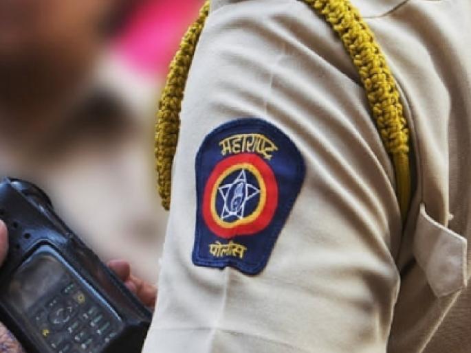 The police were beaten, A case has been registered against one in Ratnagiri | ..अन् जाब विचारत पोलिसालाच केली धक्काबुक्की, रत्नागिरीत एकावर गुन्हा दाखल The police were beaten, A case has been registered against one in Ratnagiri | ..अन् जाब विचारत पोलिसालाच केली धक्काबुक्की, रत्नागिरीत एकावर गुन्हा दाखल