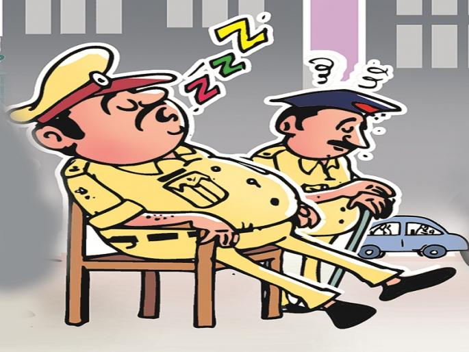 The spy wing is in sleep; Aurangabad's peace threatens with outbreak of social woes | गुप्तचर यंत्रणा निद्रितावस्थेत; समाजकंटकांच्या उद्रेकामुळे औरंगाबादची शांतता धोक्यात The spy wing is in sleep; Aurangabad's peace threatens with outbreak of social woes | गुप्तचर यंत्रणा निद्रितावस्थेत; समाजकंटकांच्या उद्रेकामुळे औरंगाबादची शांतता धोक्यात