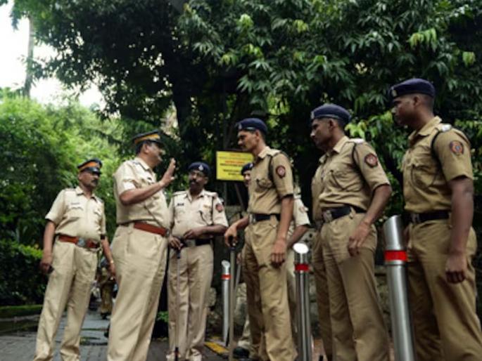 Attack on Saif ali khan: Thane Police to intensify action against illegal Bangladeshis | सैफवरील हल्ला : बेकायदेशीर बांगलादेशींवरील कारवाई ठाणे पोलीस तीव्र करणार