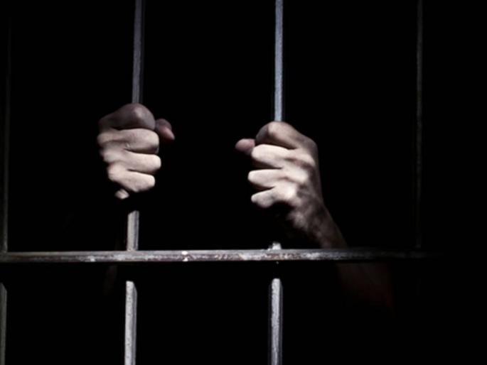 Three arrested in police custody in case of murder of father-in-law | बाप-लेकाच्या खूनप्रकरणी तीन आराेपींना पाेलिस काेठडी; कासार शिरसी पाेलिस ठाण्यात गुन्हा दाखल Three arrested in police custody in case of murder of father-in-law | बाप-लेकाच्या खूनप्रकरणी तीन आराेपींना पाेलिस काेठडी; कासार शिरसी पाेलिस ठाण्यात गुन्हा दाखल