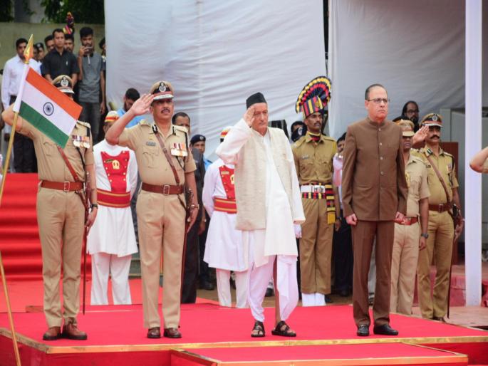 Greetings of Governor's Martyrs on Police Remembrance Day | पोलीस स्मृती दिनानिमित्त राज्यपालांचे हुतात्म्यांना अभिवादन Greetings of Governor's Martyrs on Police Remembrance Day | पोलीस स्मृती दिनानिमित्त राज्यपालांचे हुतात्म्यांना अभिवादन