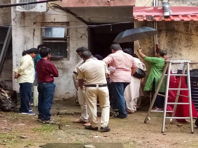 Missing child's dead body found naked | अर्धनग्न अवस्थेत बेपत्ता मुलाचा आढळला मृतदेह  Missing child's dead body found naked | अर्धनग्न अवस्थेत बेपत्ता मुलाचा आढळला मृतदेह