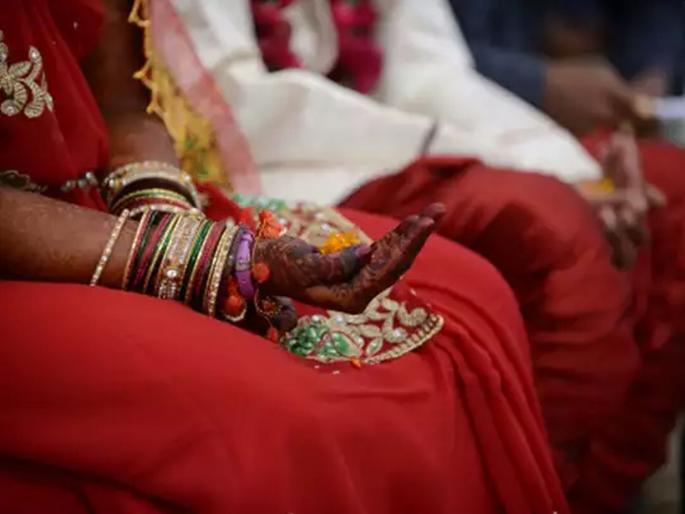 Constable was in Live Inn for three years; refusing marriage, Varhadi became SSP | तीन वर्षे लिव्ह इनमध्ये होता कॉन्स्टेबल; लग्नाला नकार देताच पोलीस अधिक्षकच बनले वऱ्हाडी Constable was in Live Inn for three years; refusing marriage, Varhadi became SSP | तीन वर्षे लिव्ह इनमध्ये होता कॉन्स्टेबल; लग्नाला नकार देताच पोलीस अधिक्षकच बनले वऱ्हाडी