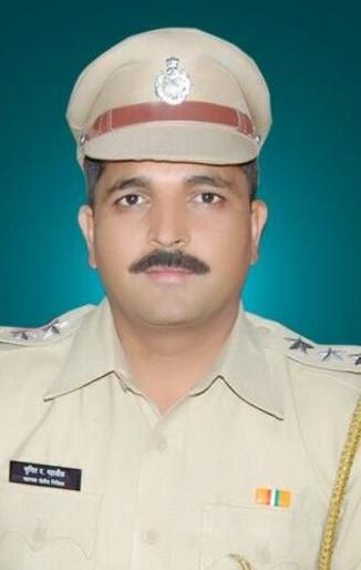 President's Police Medal to Sunil Mahadik and Pandey of Nagpur | नागपूरचे सुनील महाडिक व पांडे यांना राष्ट्रपती पोलीस पदक President's Police Medal to Sunil Mahadik and Pandey of Nagpur | नागपूरचे सुनील महाडिक व पांडे यांना राष्ट्रपती पोलीस पदक