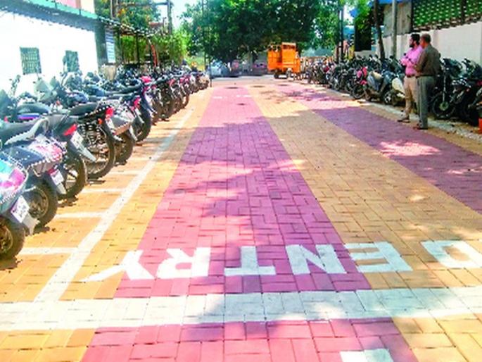 Waiting for the place of claim to the police station | पोलीस ठाण्याला हक्काच्या जागेची प्रतीक्षा