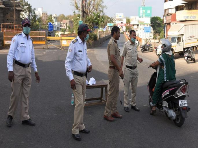 Felony charges against 3 persons for violation of communication | संचारबंदीचे उल्लंघन करणाऱ्या ६३ लोकांविरुध्द गुन्हे दाखल Felony charges against 3 persons for violation of communication | संचारबंदीचे उल्लंघन करणाऱ्या ६३ लोकांविरुध्द गुन्हे दाखल