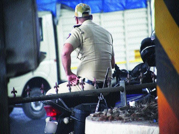 Ignore the security of the city, including the railway station | रेल्वे स्टेशनसह शहरातील सुरक्षेकडे दुर्लक्ष Ignore the security of the city, including the railway station | रेल्वे स्टेशनसह शहरातील सुरक्षेकडे दुर्लक्ष