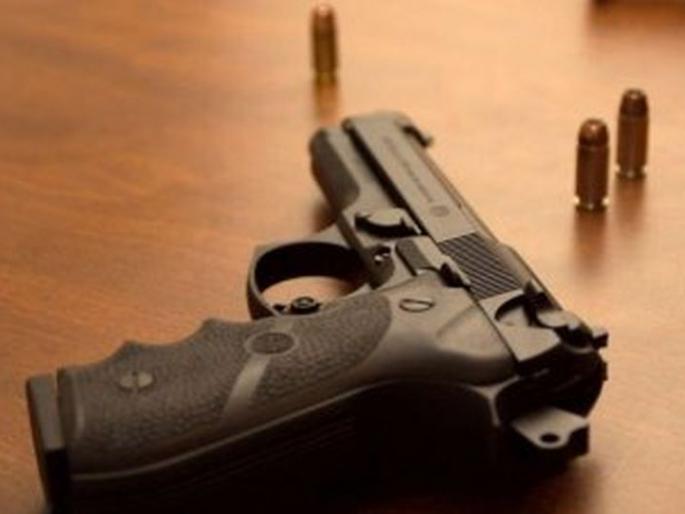 Police officer's stolen pistol and cartridges find | पोलीस अधिकाऱ्याची चोरीस गेलेली पिस्तूल अन् काडतुसे सापडली! Police officer's stolen pistol and cartridges find | पोलीस अधिकाऱ्याची चोरीस गेलेली पिस्तूल अन् काडतुसे सापडली!